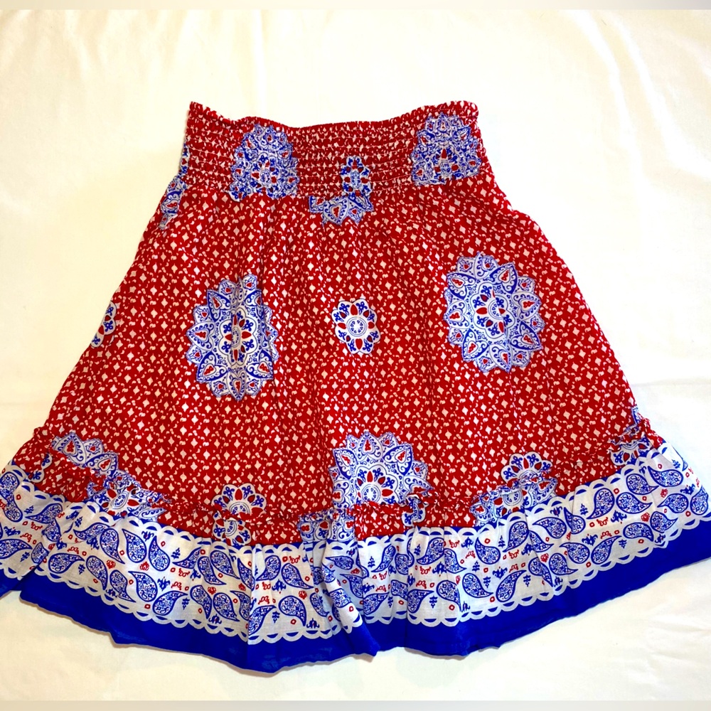Old Navy Girls Red, White, & Blue Mandala Design Skirt Size XS